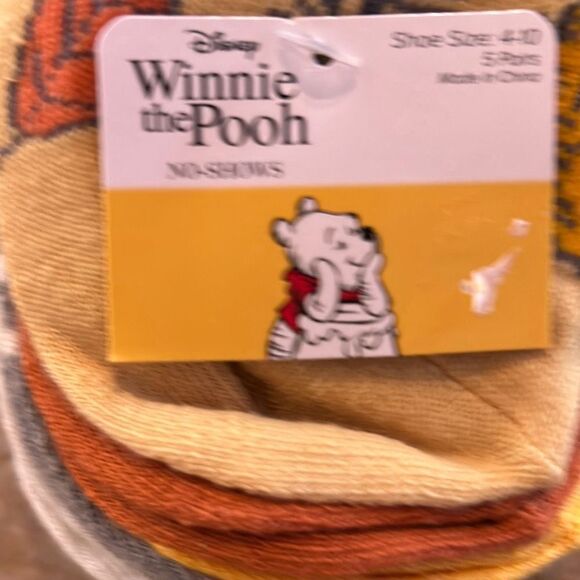 5 Pairs of Winnie the Pooh Socks NWT - Picture 4 of 4